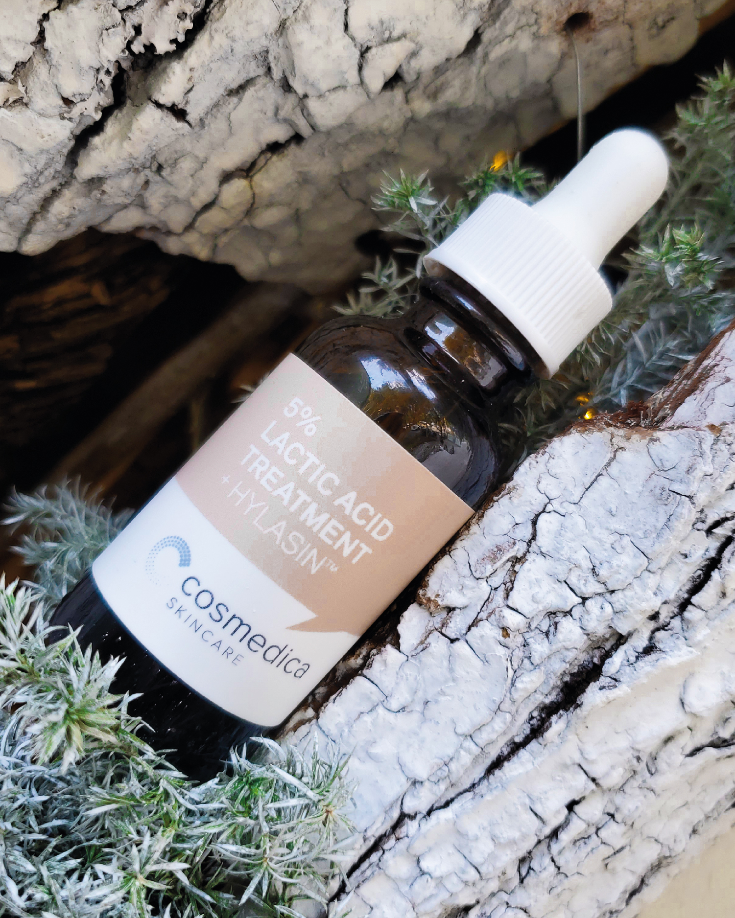 CosmedicaSkincare__5% Lactic Acid Treatment + Hylasin 4